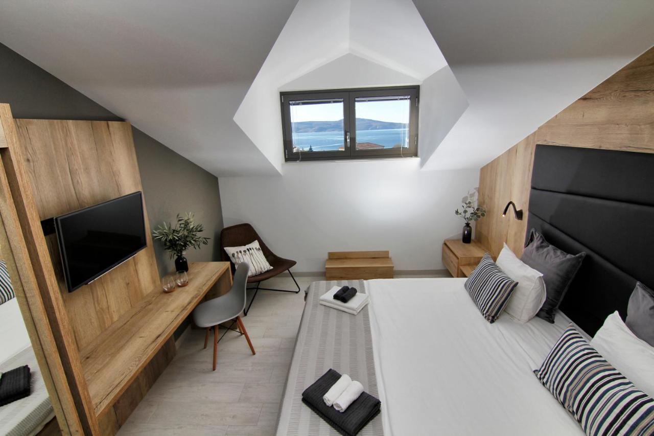 Azur Bed and Breakfast Novi Vinodolski Exteriör bild